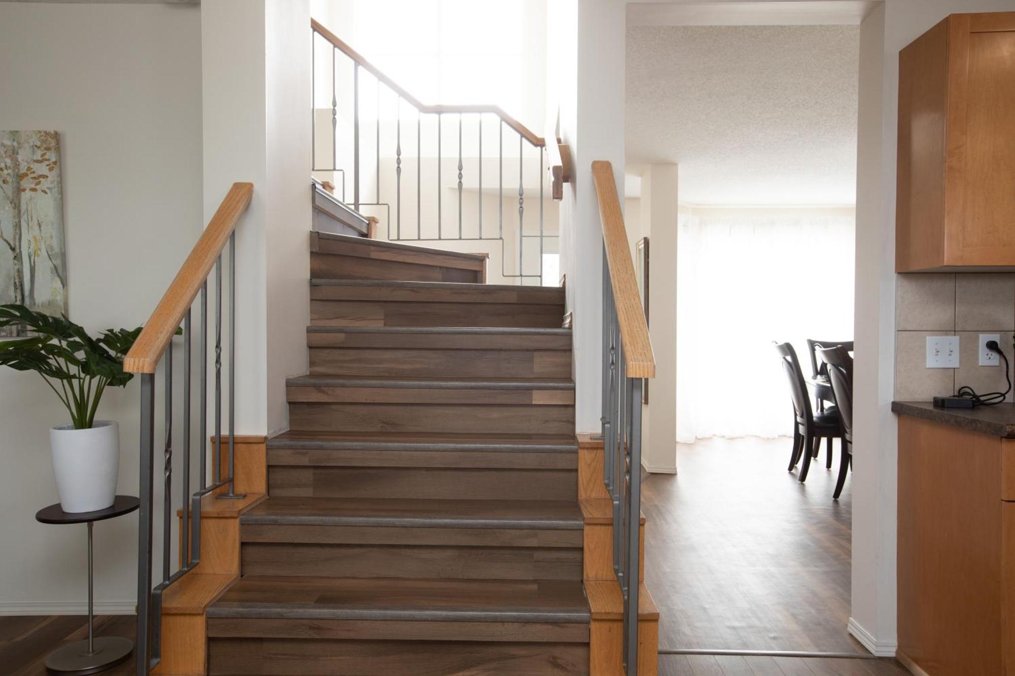 Elegant 6 Bedroom House Near U Of Manitoba وينيبج المظهر الخارجي الصورة